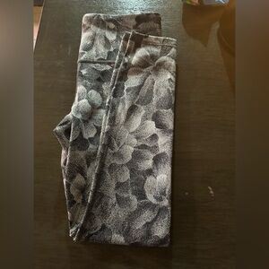 New ATHLETA leggings